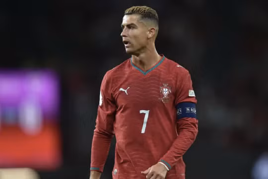 Ronaldo nhận án phạt từ Liên đoàn Bóng đá Bồ Đào Nha