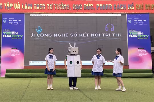 Khởi động chương trình trang bị kỹ năng an toàn số cho học sinh