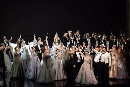Điều gì khiến vở diễn 'La Traviata' vẫn mới mẻ sau hơn 170 năm?