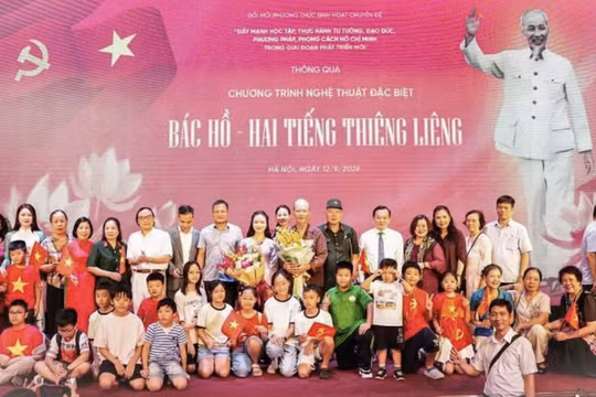 'Bác Hồ - Hai tiếng thiêng liêng' góp phần bồi đắp niềm tự hào về Người