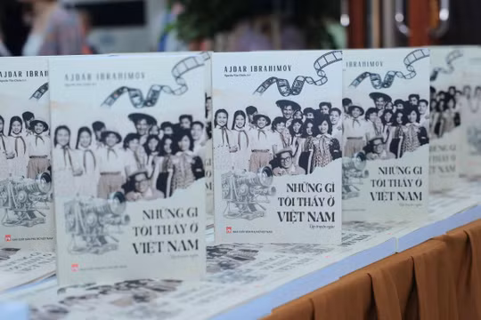 Ra mắt tập truyện ‘Những gì tôi thấy ở Việt Nam’ của đạo diễn Ajdar Ibrahimov