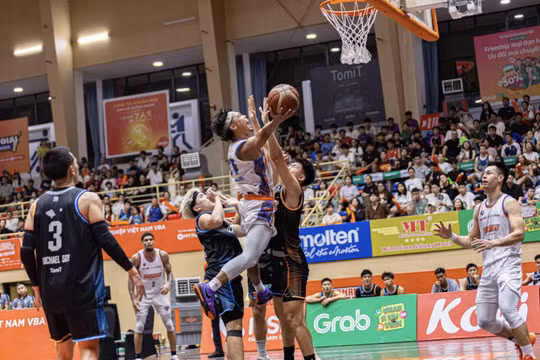 Hanoi Buffaloes ngược dòng kịch tính trước Danang Dragons, giữ vững ngôi đầu VBA 2026
