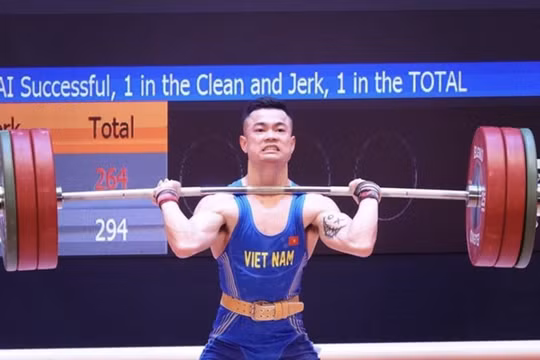 Việt Nam có huy chương đầu tiên tại Giải vô địch cử tạ châu Á 2026
