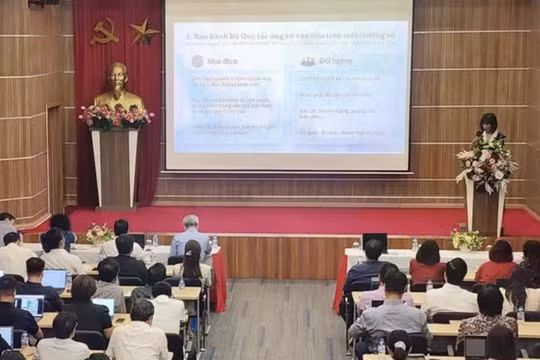 Chấn chỉnh tình trạng 'báo hóa' trang thông tin điện tử và mạng xã hội