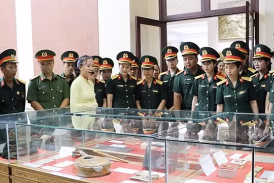 Đà Nẵng trưng bày 90 kỷ vật liệt sĩ và chân dung Mẹ Việt Nam Anh hùng