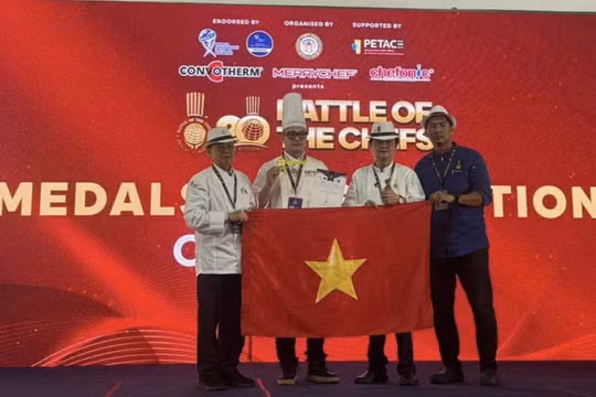 Đội tuyển Đầu bếp Hà Nội giành huy chương vàng tại cuộc thi ẩm thực quốc tế