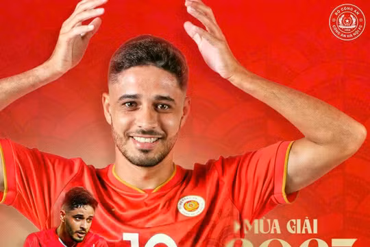 CAHN gia hạn hợp đồng với Leo Artur đến hết mùa giải 2027/2028