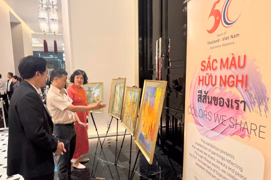 Triển lãm ‘Sắc màu Hữu nghị’ lan tỏa tình cảm Việt Nam - Thái Lan