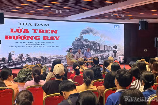 ‘Lửa trên đường ray’ - kể chuyện ký ức từ đầu máy xe lửa hơi nước