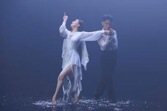 Khánh Thi và Phan Hiển thử sức với MV của Lệ Quyên