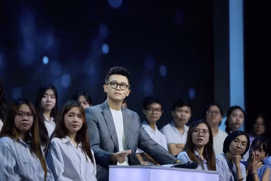 MC Đức Bảo dẫn dắt 'Vua Tiếng Việt' mùa 7