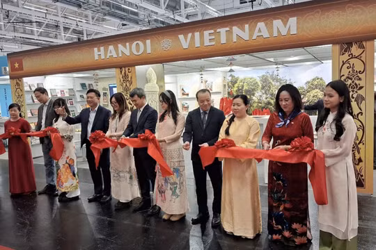 Đưa văn hóa Việt đến gần độc giả quốc tế qua những trang sách