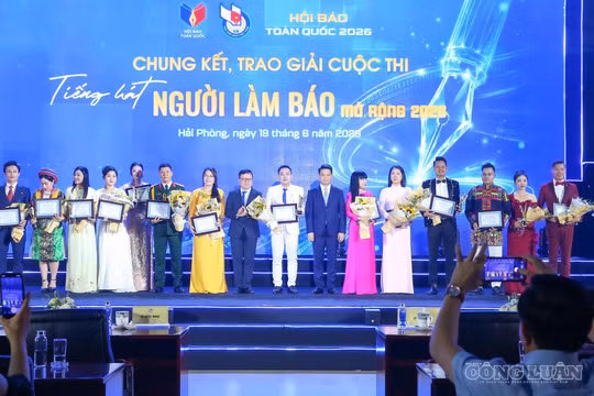Niềm vui và cảm xúc của các thí sinh đoạt giải cao tại Cuộc thi 'Tiếng hát Người làm báo 2026'