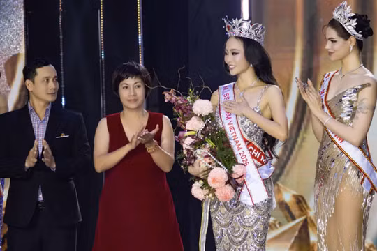 Người đẹp TP.HCM đăng quang Miss Charm Vietnam 2026