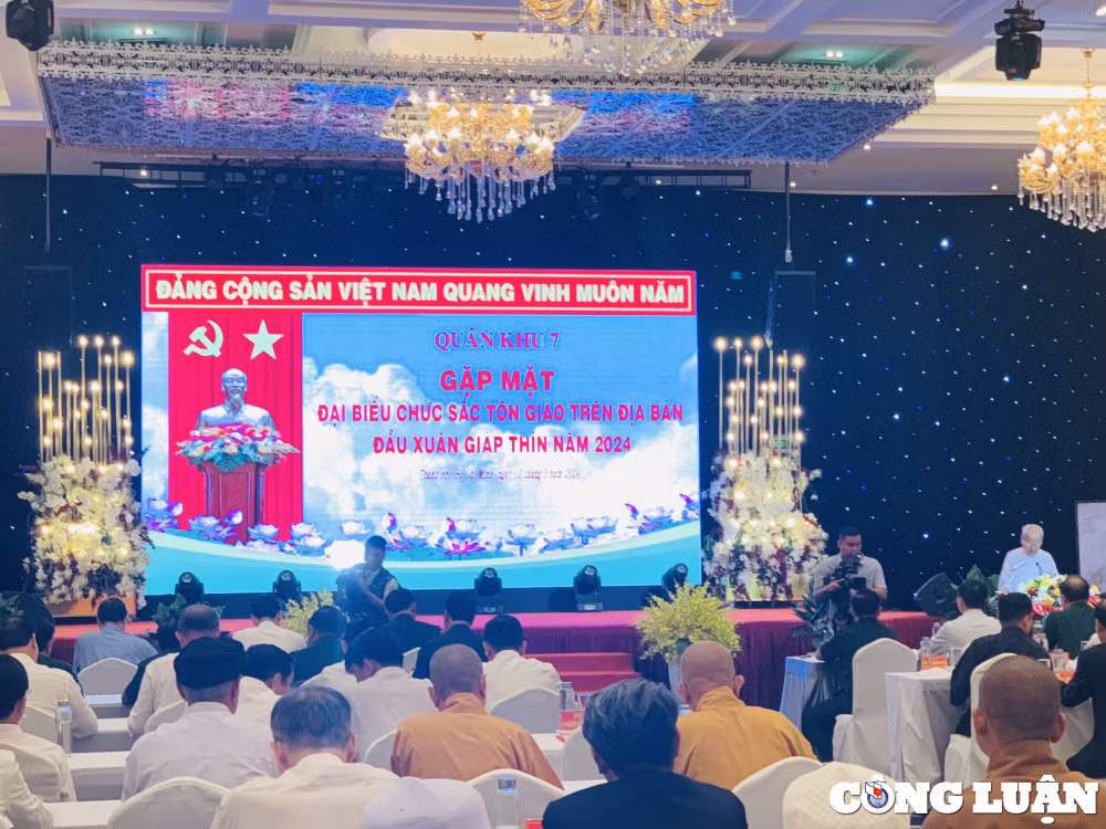 tp hcm tang cuong gan bo giua luc luong vu trang va dong bao ton giao hinh 3