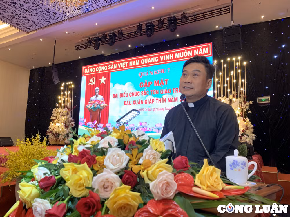 tp hcm tang cuong gan bo giua luc luong vu trang va dong bao ton giao hinh 4