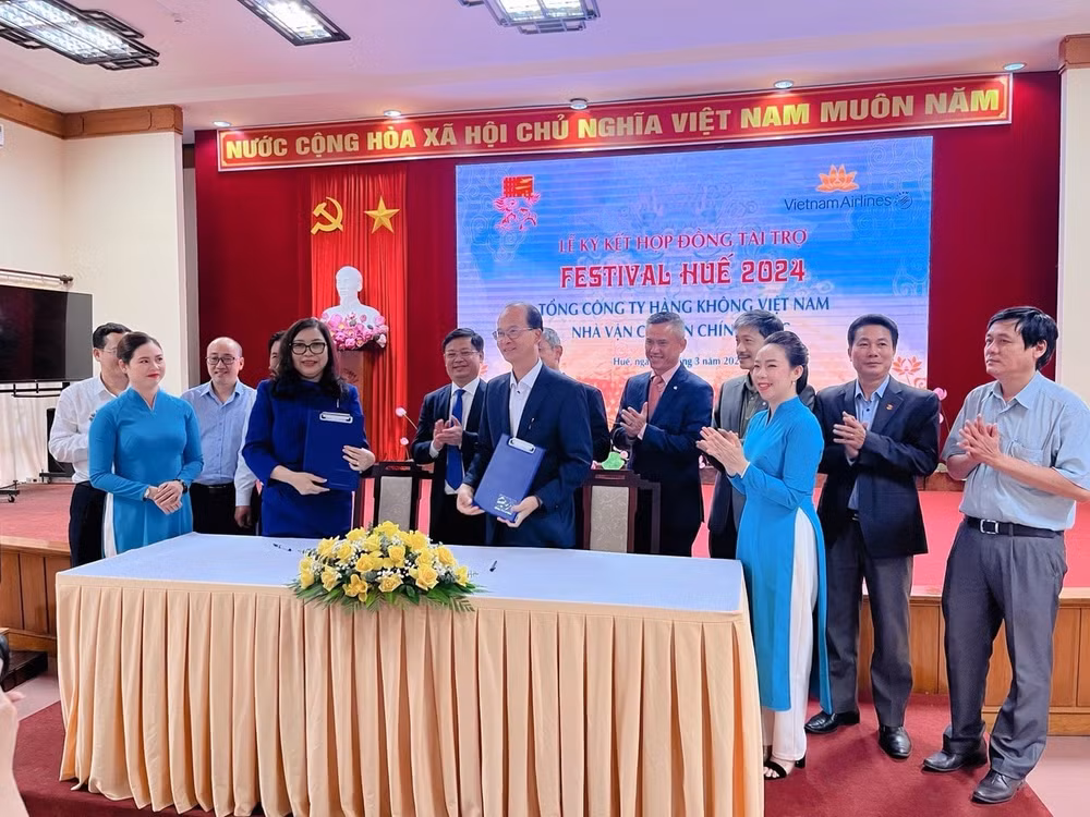 vietnam airlines dong hanh cung festival hue nam thu 9 lien tiep hinh 2