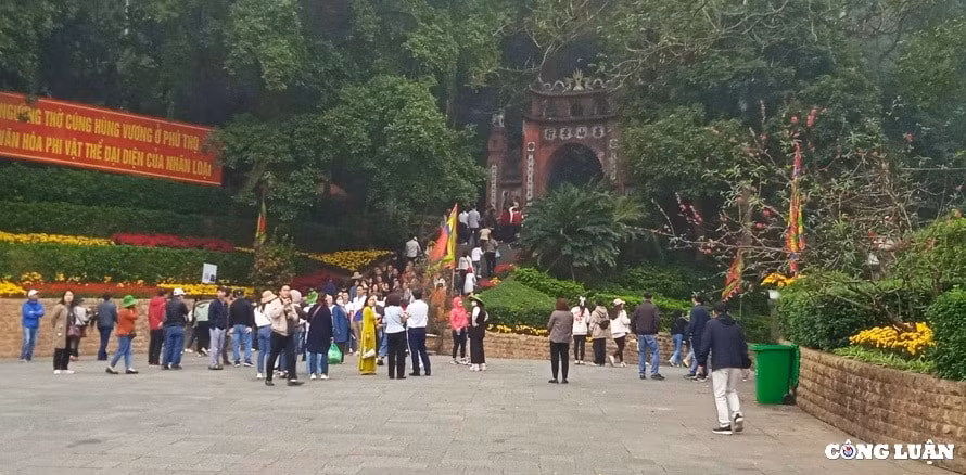 nhieu hoat dong dac sac tai le hoi den hung 2024 hinh 1