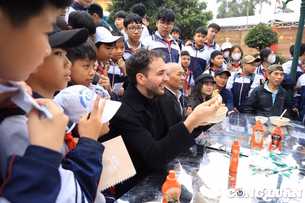 nguoi dan thich thu trai nghiem cac loai pho tai festival pho 2024 hinh 9