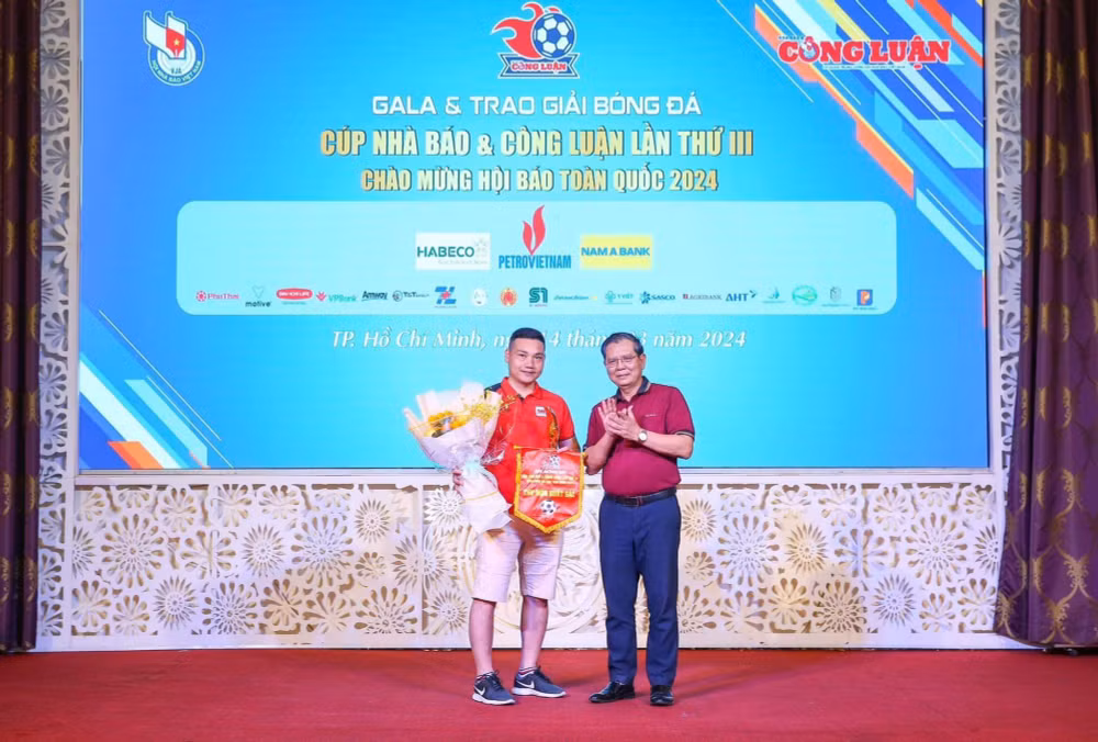 doi tuoi tre thu do vo dich giai bong da cup nha bao va cong luan lan thu iii nam 2024 hinh 13