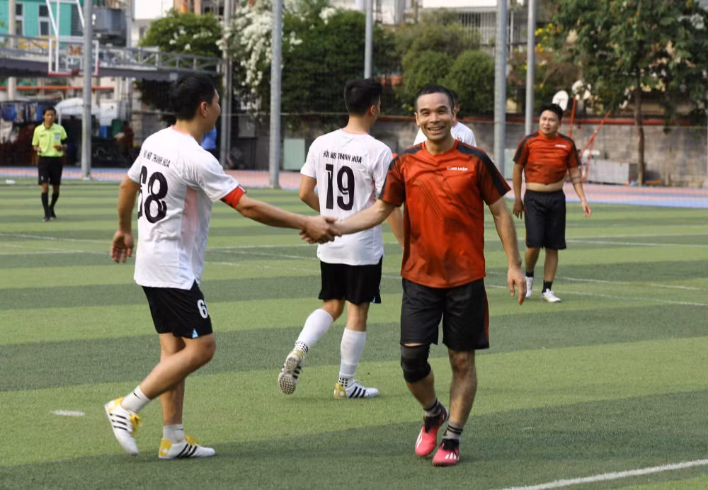 xac dinh 2 doi vao chung ket giai bong da cup nha bao cong luan lan 3 hinh 12
