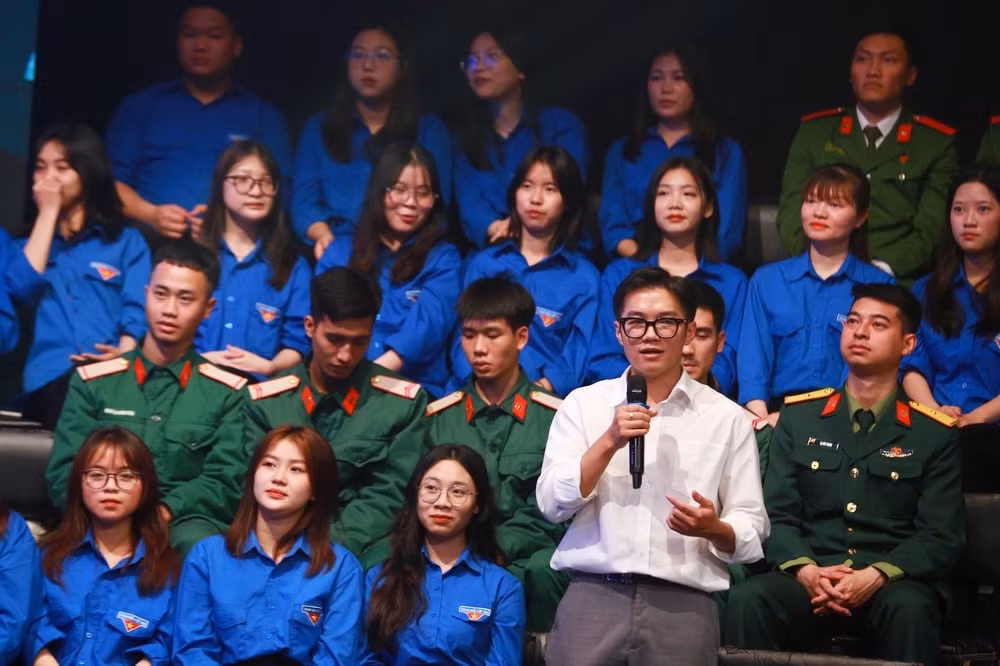 hon 12 trieu doan vien tham gia dien dan tieng noi tuoi tre hanh dong cua doan hinh 2