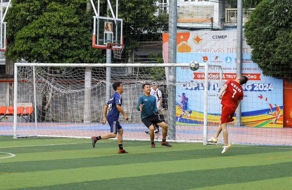 doi tuoi tre thu do vo dich giai bong da cup nha bao va cong luan lan thu iii nam 2024 hinh 3