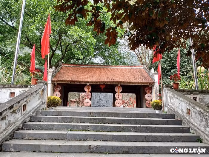 ghe tham dong hoa lu can cu khoi nghiep cua nguoi anh hung dinh bo linh hinh 8
