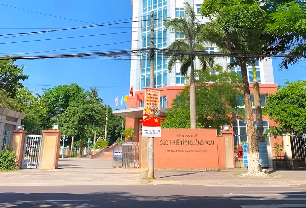 quang ngai de nghi bo cong an tam hoan xuat canh 3 lanh dao doanh nghiep vi no thue hinh 1