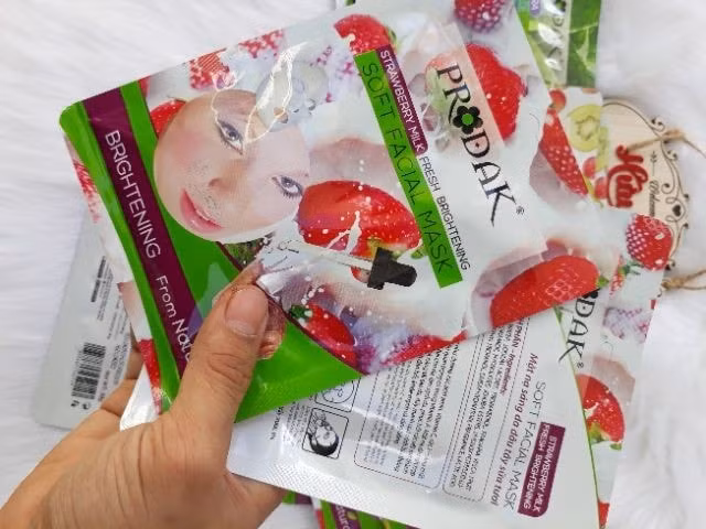 tp hcm buoc thu hoi va tieu huy lo mat na prodak strawberry soft facial mask khong dat chat luong hinh 1