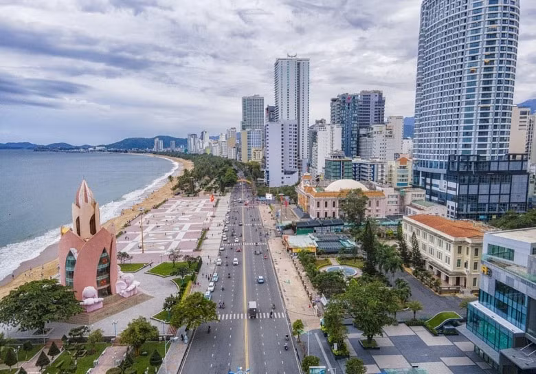 du kien 150000 luot khach toi lien hoan du lich bien nha trang 2024 hinh 1
