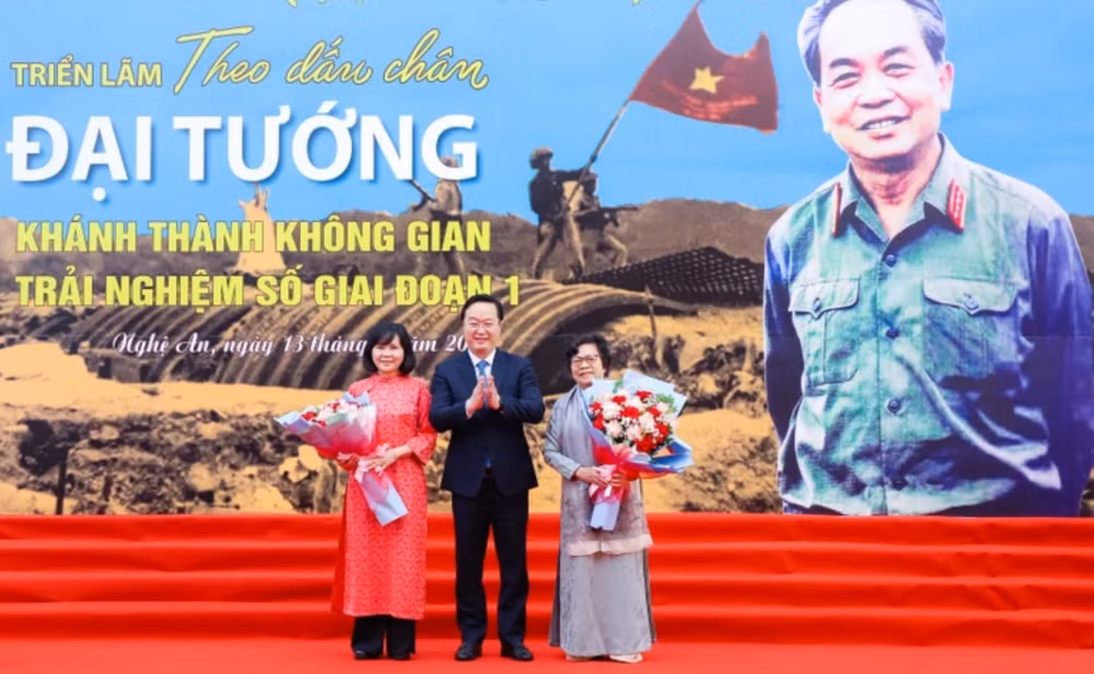 trien lam theo dau chan dai tuong va khanh thanh khong gian trai nghiem so giai doan 1 hinh 1