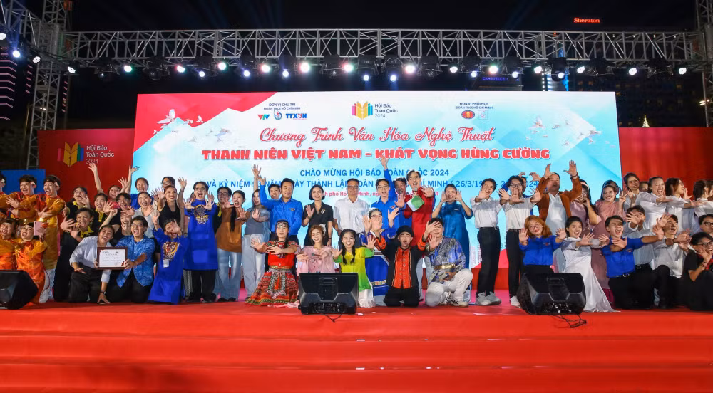 chuong trinh van hoa nghe thuat thanh nien viet nam khat vong hung cuong xuc dong va day tu hao hinh 7