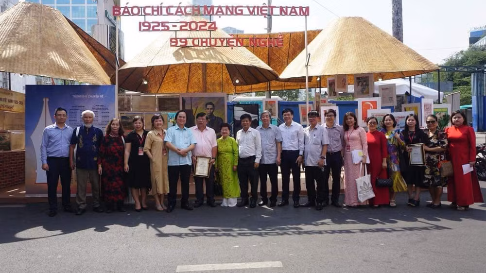 le hien tang hien vat va trung bay chuyen de bao chi cach mang viet nam 1925 2024 hinh 4