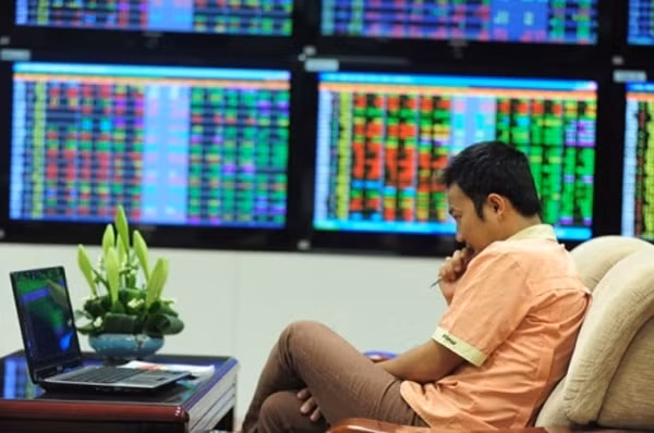 Diễn biến của thị trường chứng khoán đầu năm Tân Sửu sẽ phụ thuộc nhiều vào thị trường chứng khoán thế giới, cũng như những thông tin về dịch bệnh COVID-19