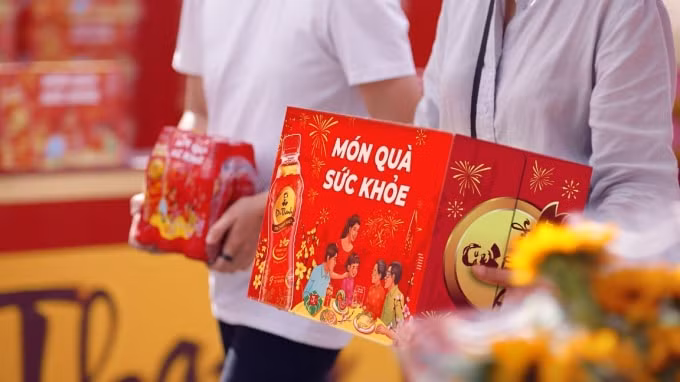 Báo cáo “Think consumet health” của Google cho biết có hơn 55% người được hỏi sẽ tặng món quà sức khỏe cho người thân làm quà Tết.