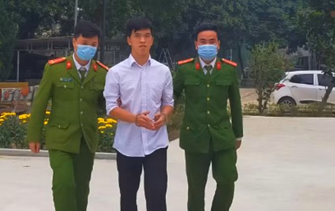 Công an huyện Thường Xuân bắt giữ Trần Quốc Thái