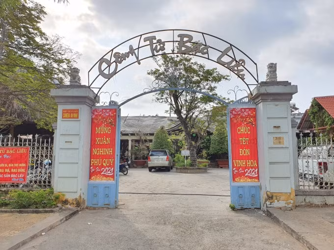 Điểm du lịch Nhà Công tử Bạc Liêu vắng khách đến tham quan trong dịp Tết Nguyên đán Tân Sửu 2021. (Ảnh: Minh Luân)