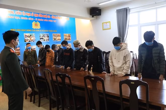 Các đối tượng bị cơ quan công an bắt giữ.