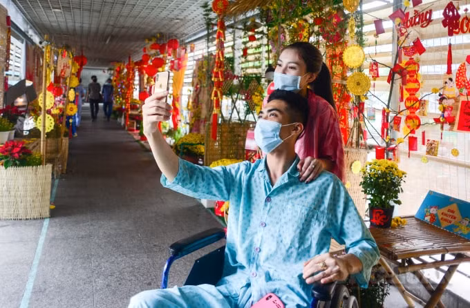 Không gian thư giãn lý tưởng, quên đi nỗi nhớ nhà ngày Tết, quên đi nỗi đau bệnh tật