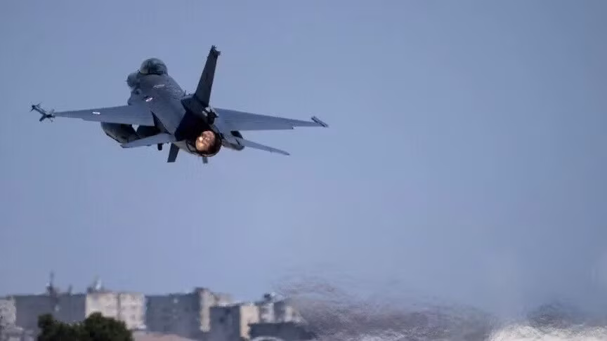 f-16-tnk-anh-1.jpg