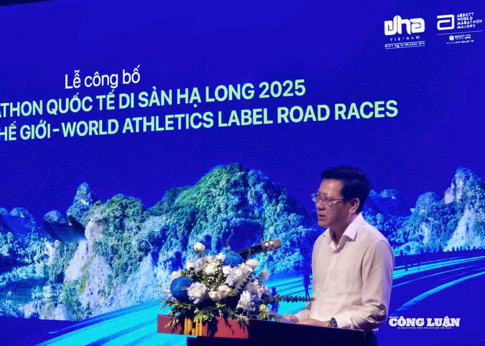 anh-02-giai-marathon-ha-long-nhan-chay-bo.jpg