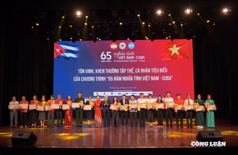 Ảnh màn hình 2025-10-18 lúc 13.14.30