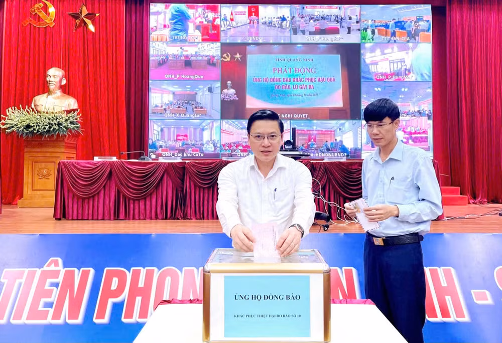 anh-6-phat-dong-ung-ho-dong-bao-vung-bao-lu..jpg
