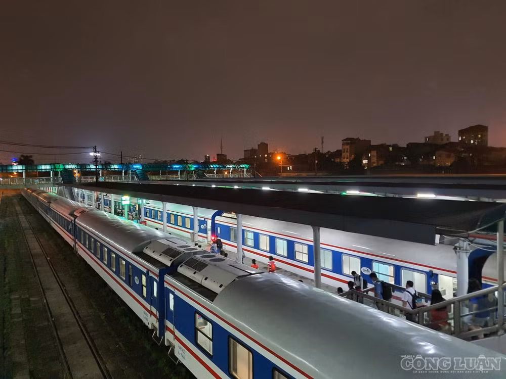 clo_br_duong-sat-2.jpg