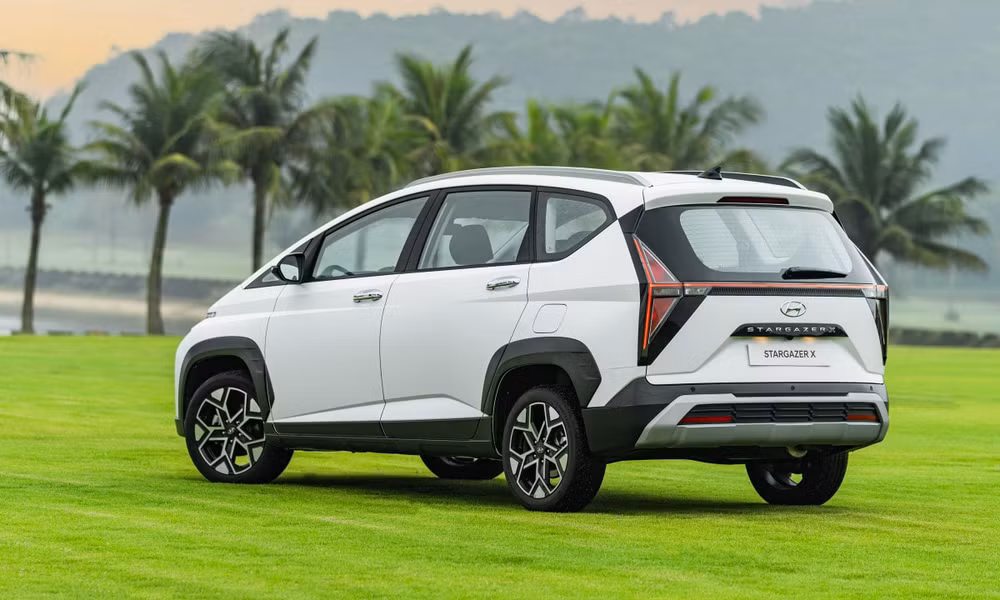 hyundai stargazer x ra mat gia chua den 500 trieu dong hinh 8