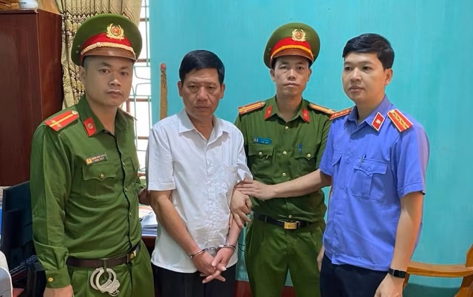 bat tam giam mot chu tich thi tran tai bac giang hinh 1