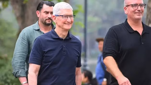 ly do ceo apple bat ngo den viet nam hinh 1