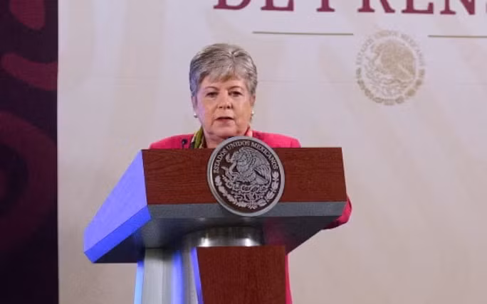 mexico kien ecuador len toa an the gioi ve vu bat nguoi tai dai su quan hinh 1
