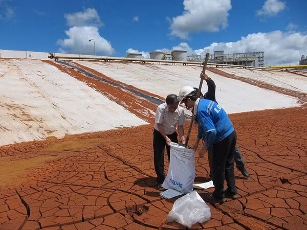 vung tay nguyen uu tien phat trien ben vung cong nghiep khai thac che bien bauxite hinh 1